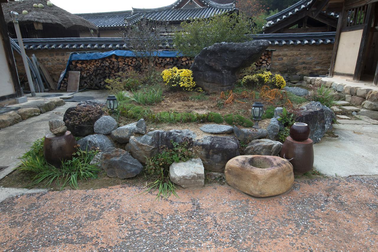 Chalbanggong Jongtaek Hotel Cheongsong Esterno foto